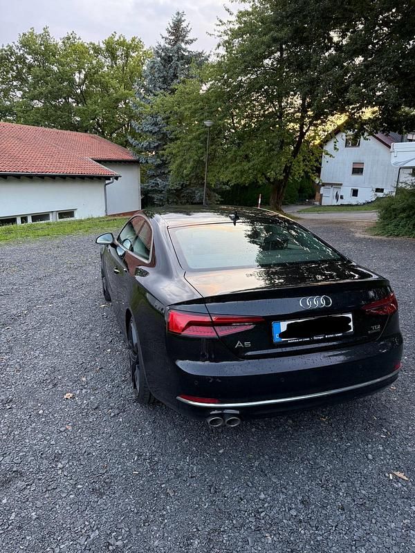 Gebraucht Audi A5 Design 190 PS (139 kW) 2017 Schwarz Coupé