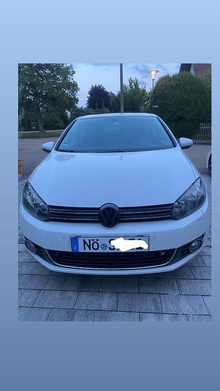 Weiß Gebraucht 2009 VW Golf VI Highline Limousine | 7.500 € (Etwas zu teuer) - Bild 1/4