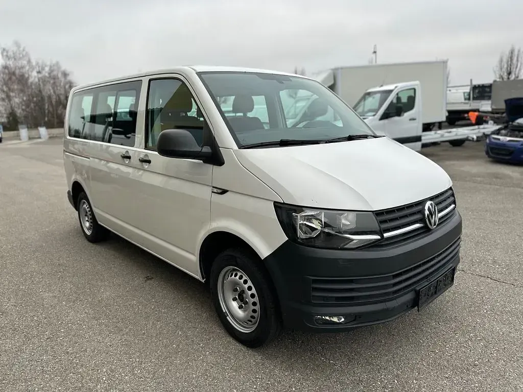Gebraucht VW Caravelle 150 PS (110 kW) 2017 Weiß Van