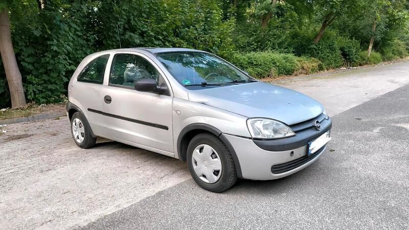 Silber Gebraucht 2001 Opel Corsa Kleinwagen | 500 € (Guter Preis) - Bild 1/4