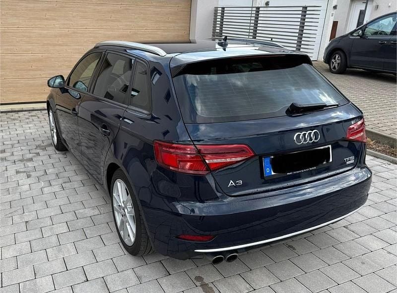 Gebraucht Audi A3 S-Line 150 PS (110 kW) 2016 Blau Limousine