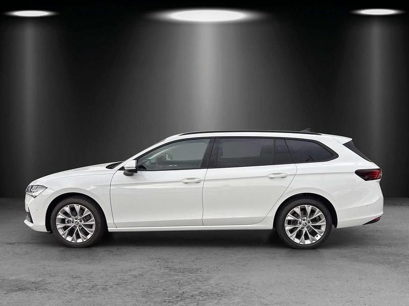 Gebraucht Skoda Superb Selection 150 PS (110 kW) 2025 Andere farbe Kombi