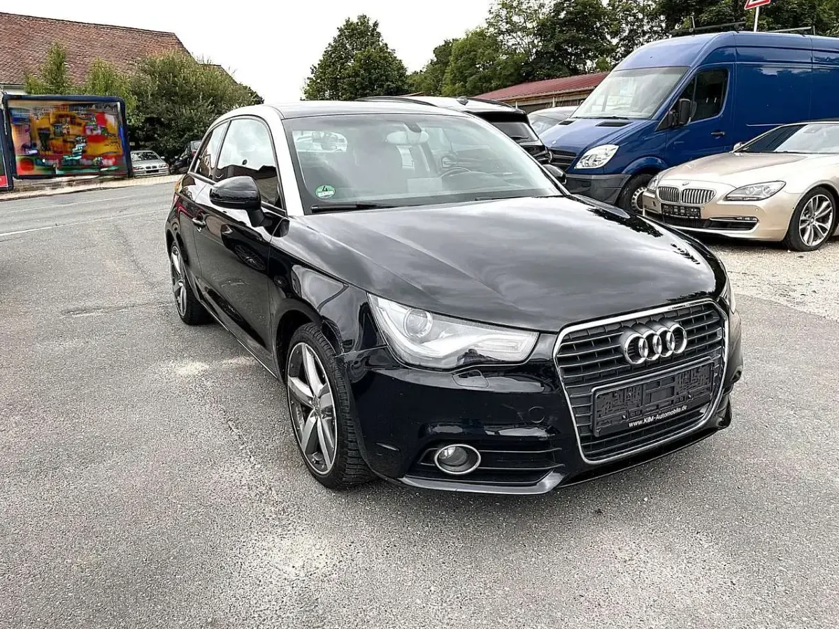 Używany Audi A1 Ambition 122 KM (89 kW) 2010 Czarny Hatchback