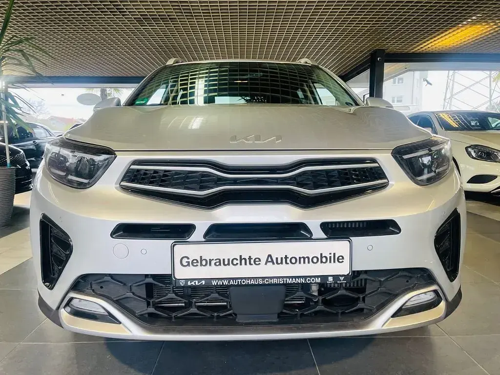 Gebraucht Kia Stonic GT-Line 120 PS (88 kW) 2023 Sparkling silver SUV