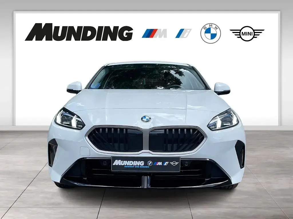 Neu BMW 120 Sport Line 170 PS (125 kW) 2026 Weiß Kleinwagen