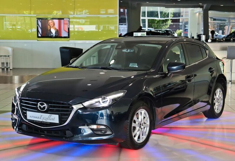 Blau Gebraucht 2017 Mazda 3 Exclusive-Line Limousine | 15.750 € (Fairer Preis) - Bild 1/4