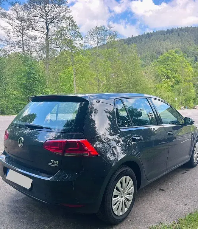 Second-hand VW Golf VII 86 CP (63 kW) 2015 Gri Berlinǎ