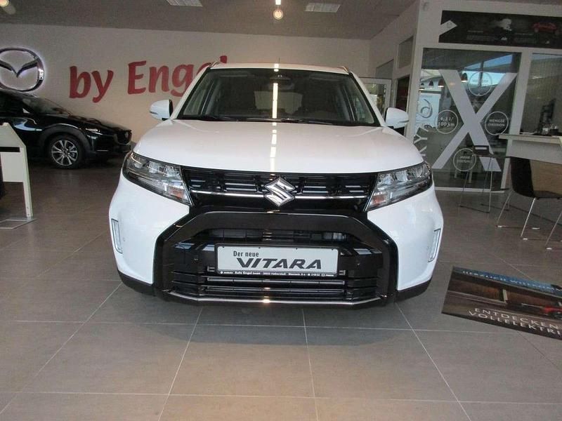 Gebraucht Suzuki Vitara Comfort+ 110 PS (80 kW) 2025 Superior white SUV