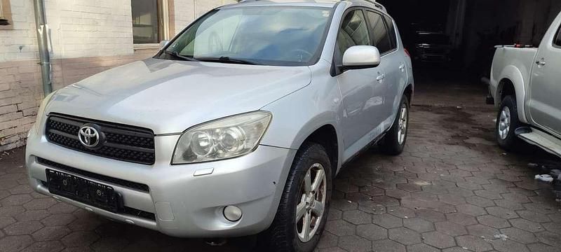 Gebraucht Toyota RAV4 152 PS (111 kW) 2007 Silber SUV
