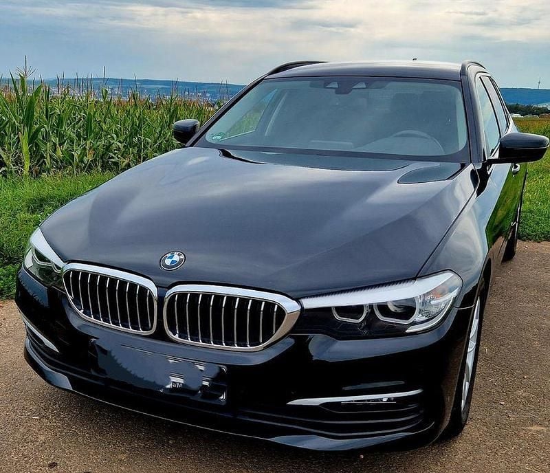 Gebraucht BMW 520 190 PS (139 kW) 2018 Schwarz Kombi