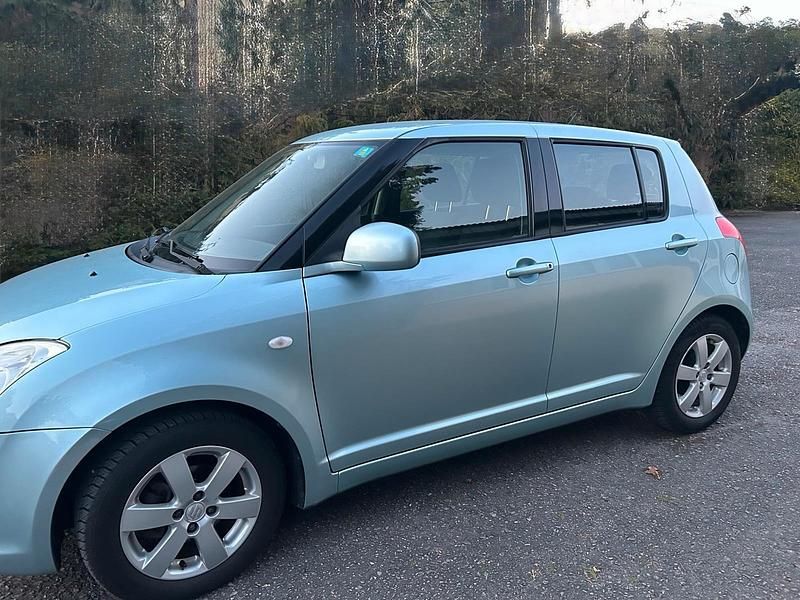 Gebraucht Suzuki Swift Comfort 94 PS (69 kW) 2010 Blau Kleinwagen