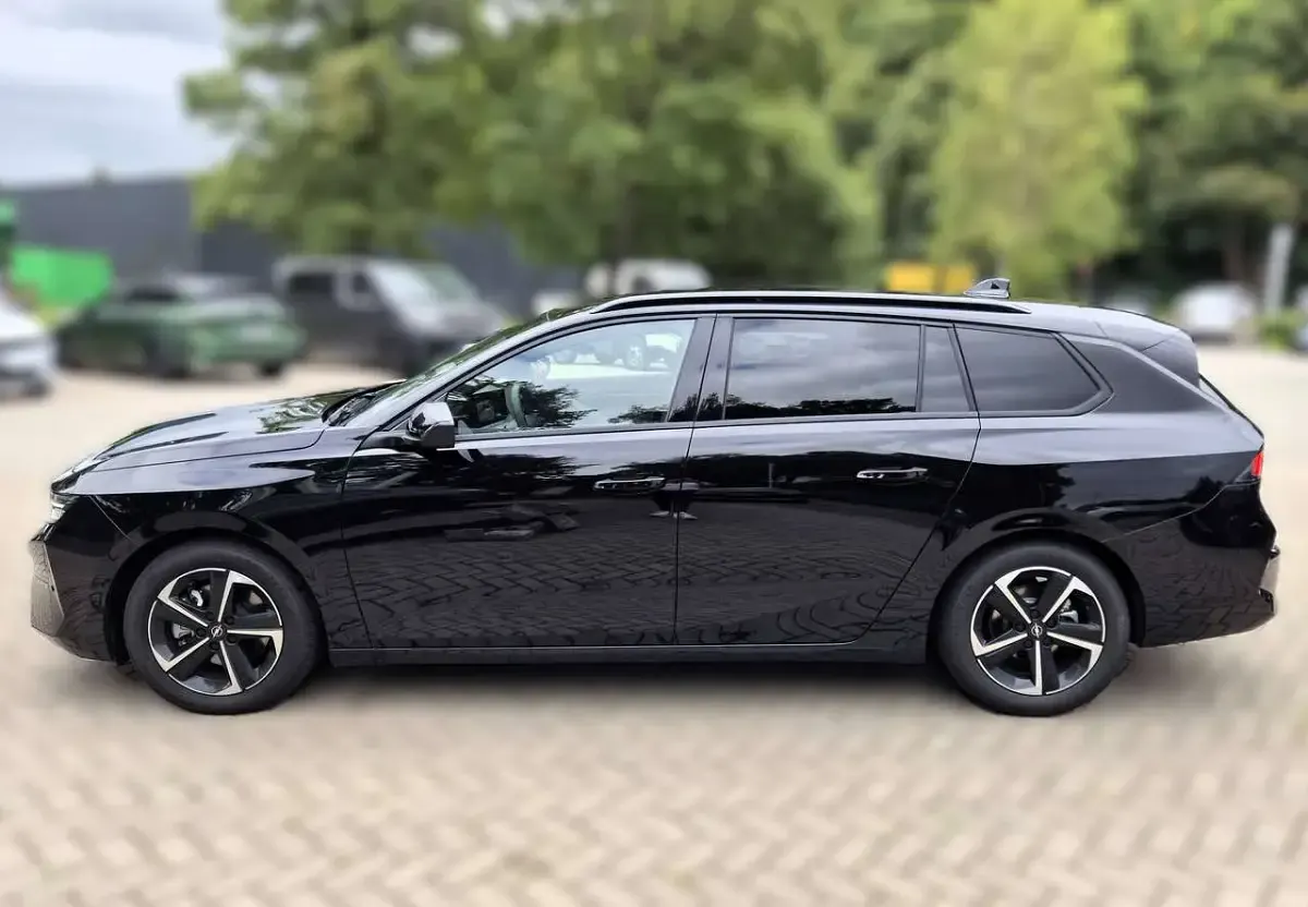 Gebraucht Opel Astra Edition+ 145 PS (106 kW) 2026 Karbon schwarz Kombi