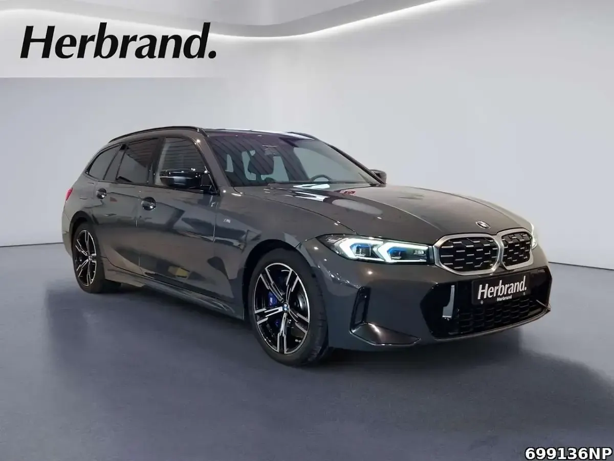 Usata BMW M3 Performance 374 CV (275 kW) 2023 Grigio Station wagon