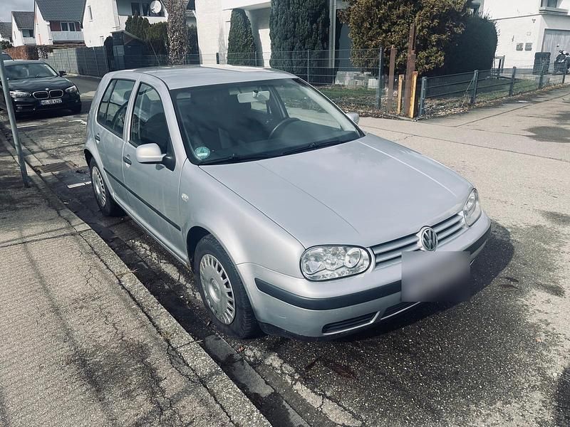 Gebraucht VW Golf IV 75 PS (55 kW) 2002 Silber Kleinwagen