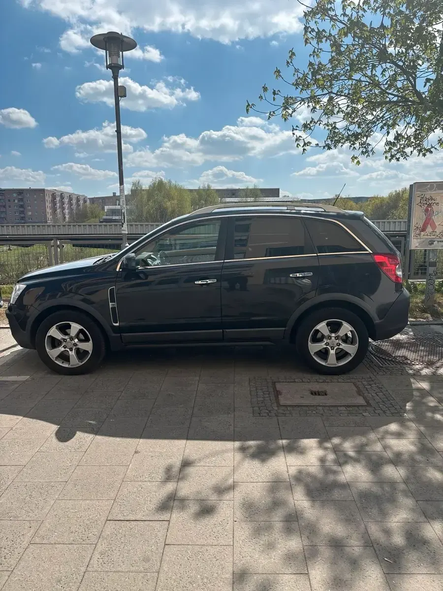Gebraucht Opel Antara 150 PS (110 kW) 2010 Schwarz SUV