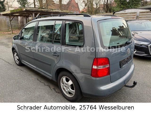 Gebraucht VW Touran Trendline 101 PS (74 kW) 2004 Grau Van / Kleinbus