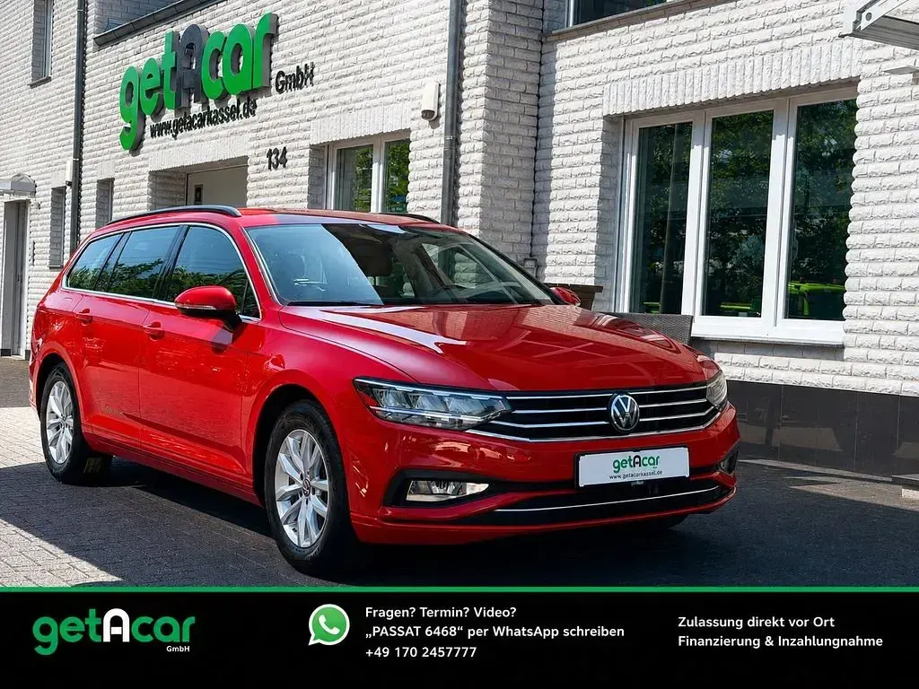 Gebraucht VW Passat Business 122 PS (89 kW) 2023 Rot Kombi