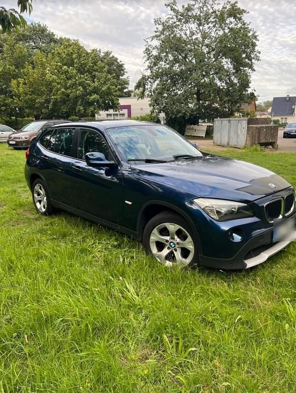 Gebraucht BMW X1 176 PS (129 kW) 2012 Blau SUV