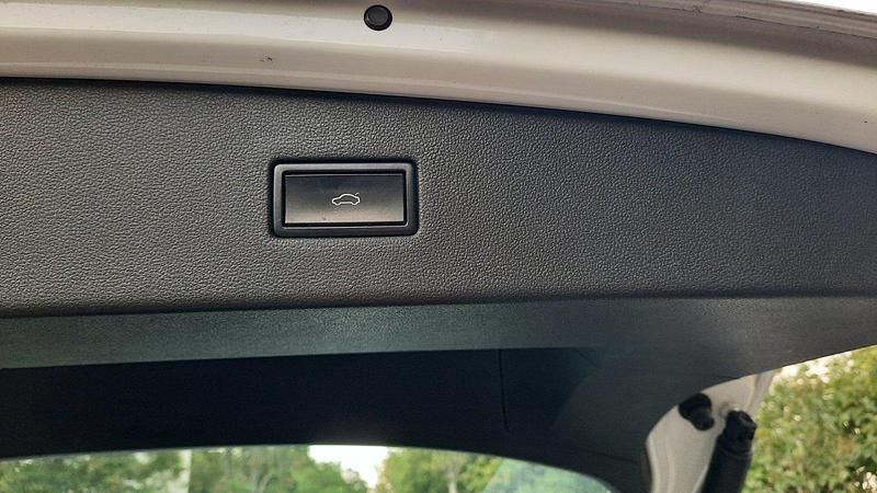 Gebraucht VW Tiguan Allspace 150 PS (110 kW) 2019 Weiß SUV