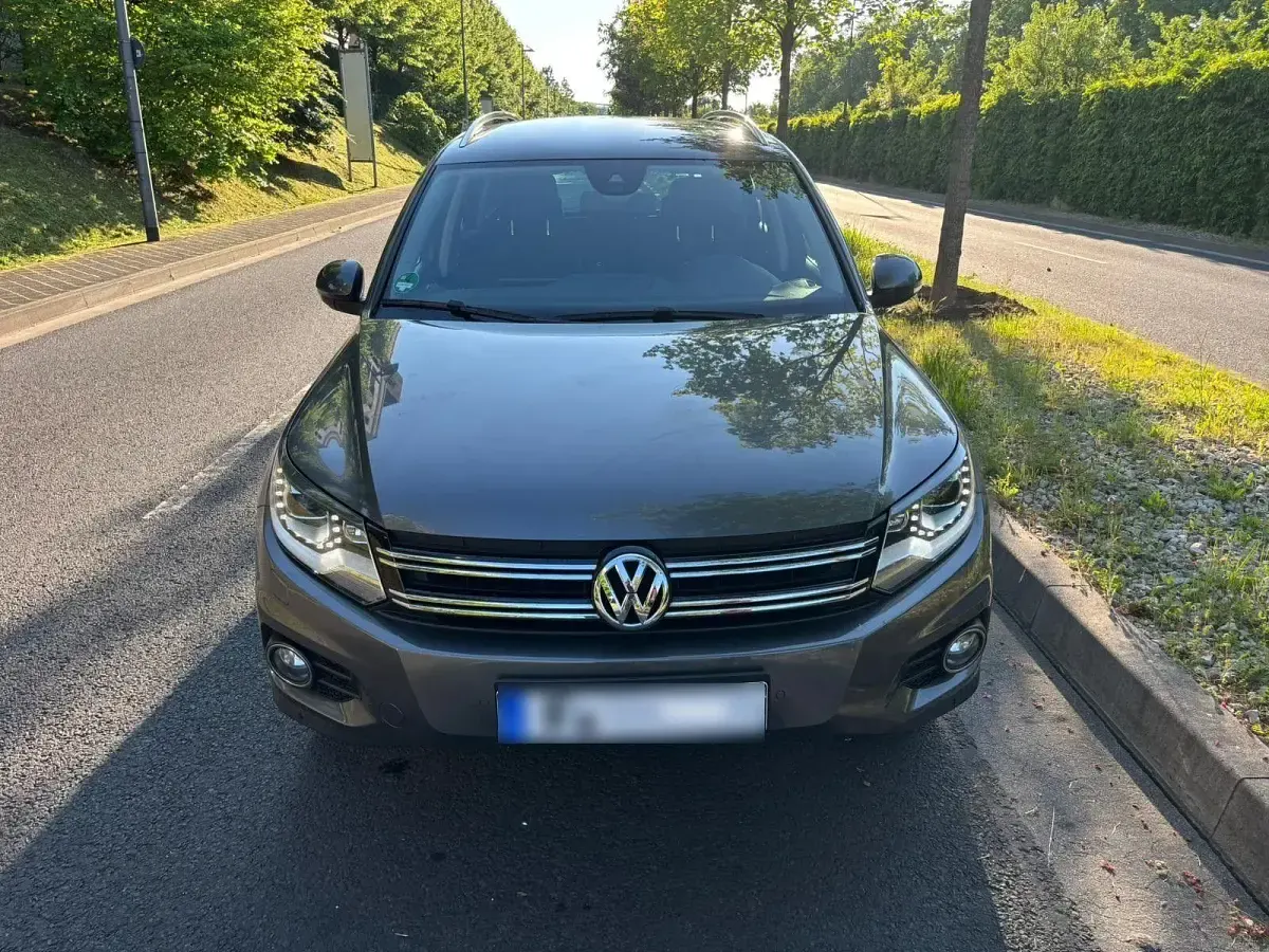 Gebraucht VW Tiguan Cup 177 PS (130 kW) 2014 Grau SUV