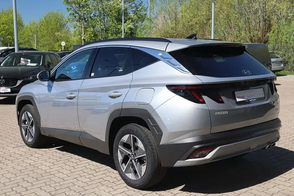 Neu Hyundai Tucson 252 PS (185 kW) 2025 Silber SUV