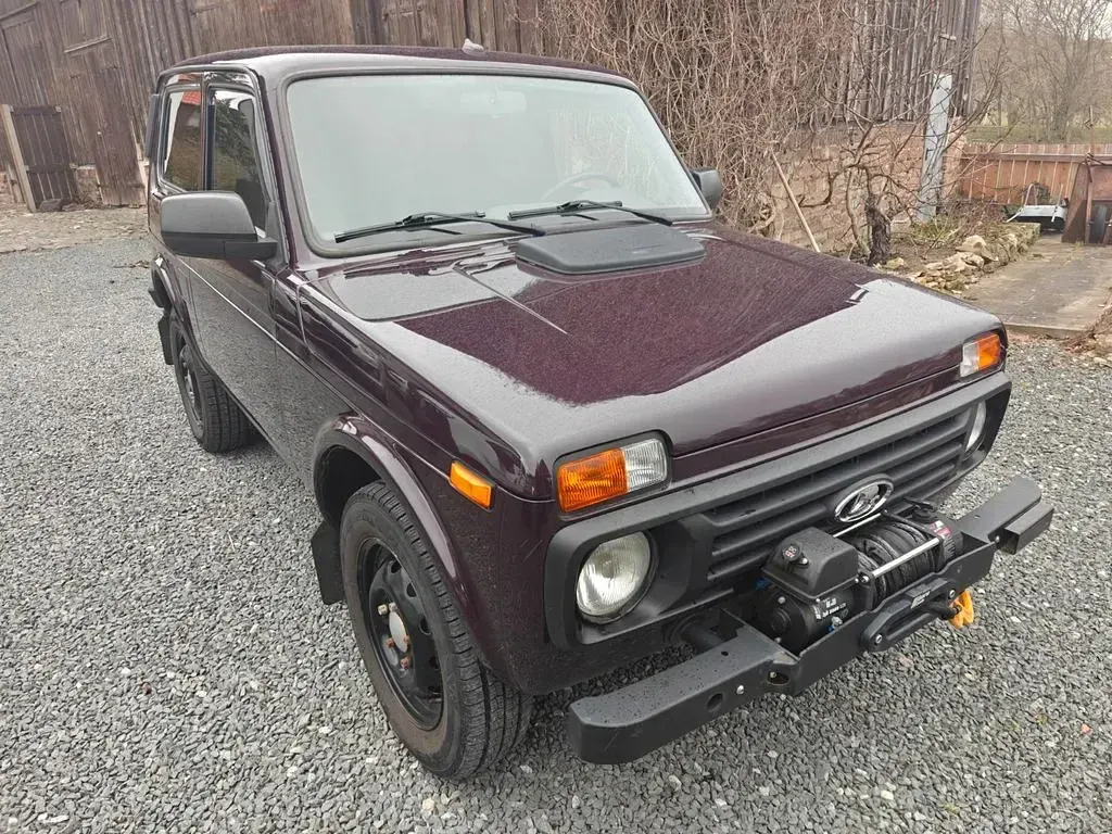 Brugt Lada niva 83 HK (61 kW) 2021 Rød SUV