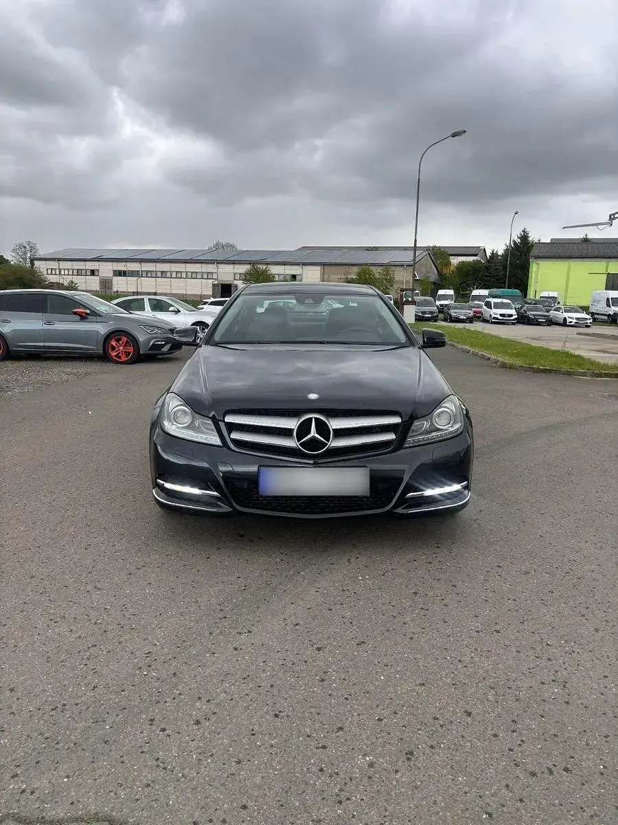 Gebraucht Mercedes C220 170 PS (125 kW) 2012 Schwarz Coupé