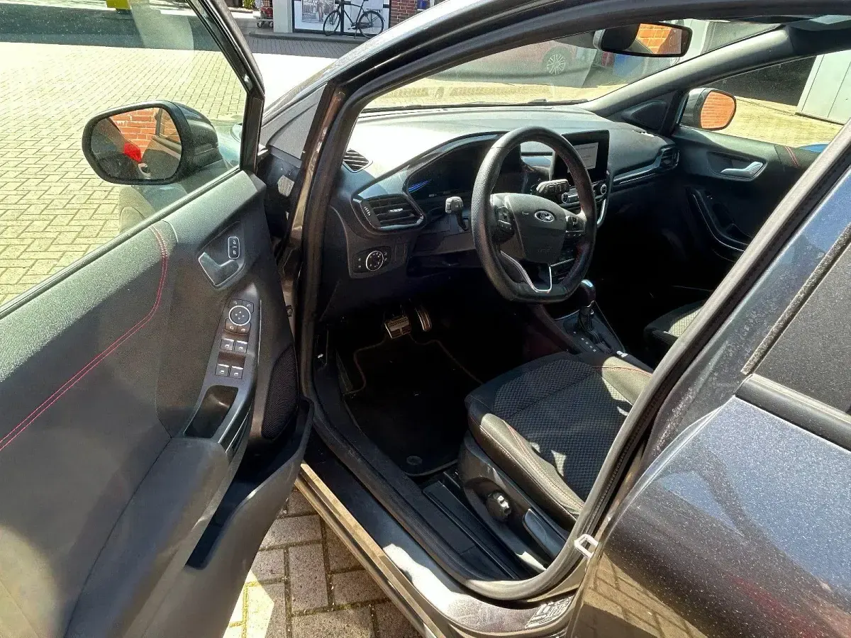 Gebraucht Ford Puma ST-Line 125 PS (91 kW) 2021 Grau SUV