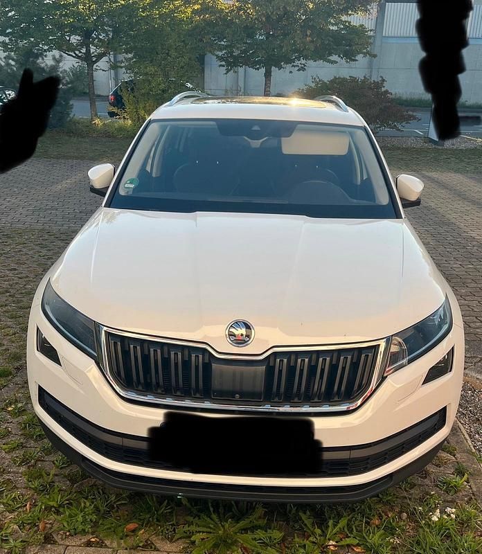 Weiß Gebraucht 2018 Skoda Kodiaq Style SUV | 18.500 € - Bild 1/4
