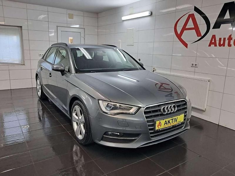 Monsungrau Gebraucht 2014 Audi A3 Ambition Limousine | 15.890 € (Guter Preis) - Bild 1/4