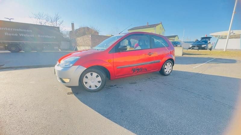 Gebraucht Ford Fiesta 69 PS (50 kW) 2007 Orange Kleinwagen