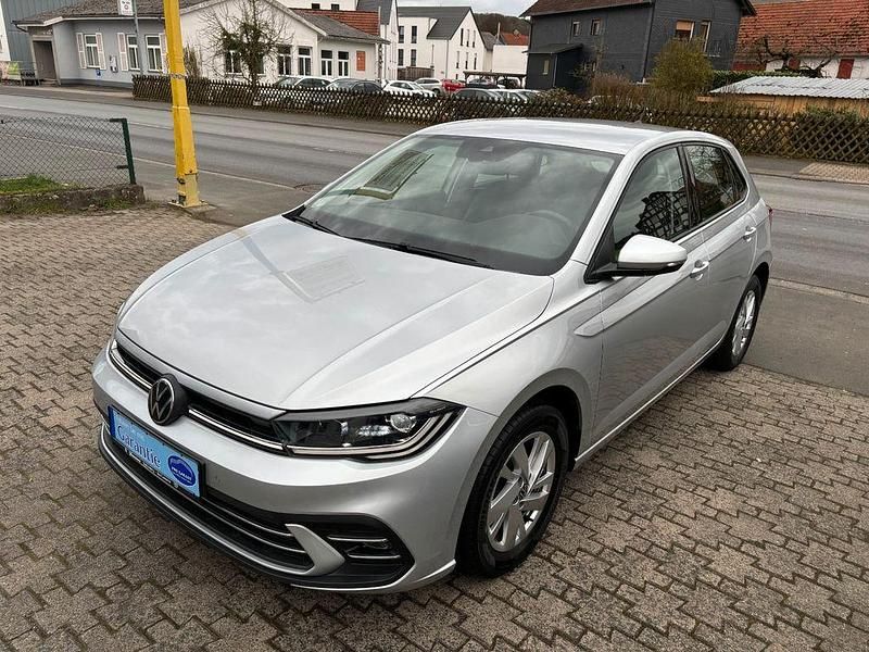Gebraucht VW Polo Style 110 PS (80 kW) 2022 Silber Kleinwagen