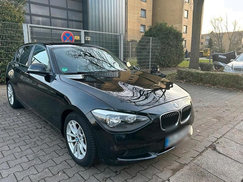 Gebraucht BMW 116 116 PS (85 kW) 2013 Schwarz Kleinwagen