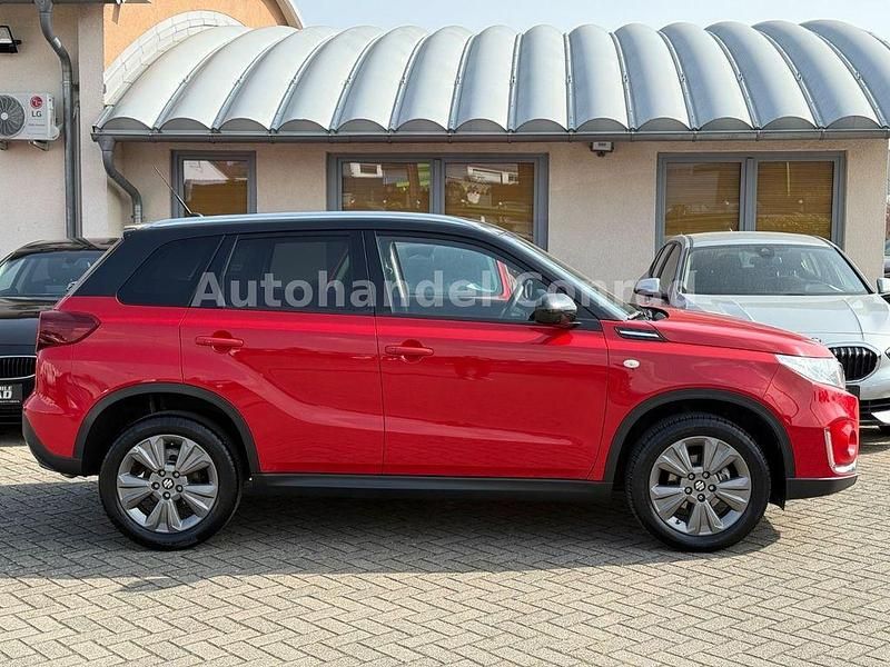 Gebraucht Suzuki Vitara 140 PS (102 kW) 2019 Rot SUV
