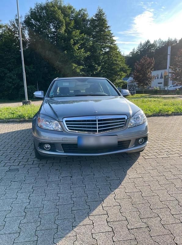 Grau Gebraucht 2008 Mercedes C200 Elegance Limousine | 6.050 € (Superpreis) - Bild 1/4
