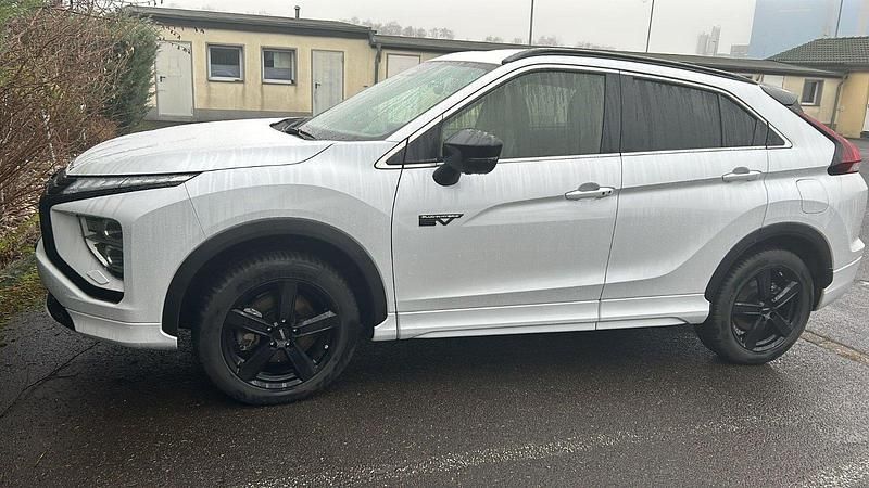 Gebraucht Mitsubishi Eclipse Cross Select 188 PS (138 kW) 2022 Schwarz SUV