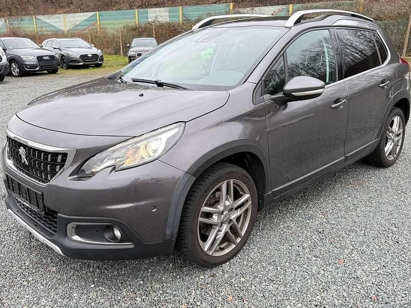 Gebraucht Peugeot 2008 Allure 131 PS (96 kW) 2017 Lackierung schwarz perla SUV