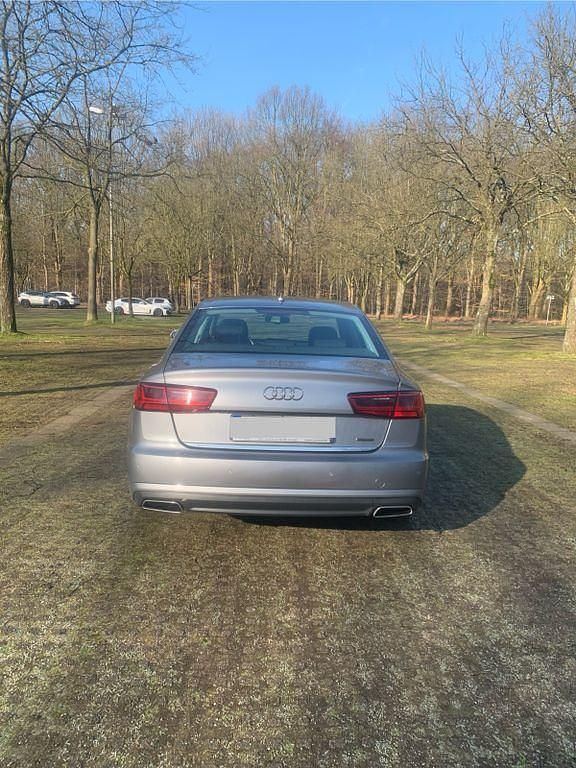 Gebraucht Audi A6 Sport 218 PS (160 kW) 2016 Grau Limousine