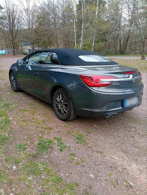Gebraucht Opel Cascada 140 PS (102 kW) 2015 Grau Cabrio