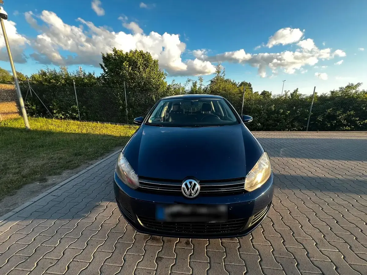 Gebraucht VW Golf VI 122 PS (89 kW) 2010 Blau Kleinwagen