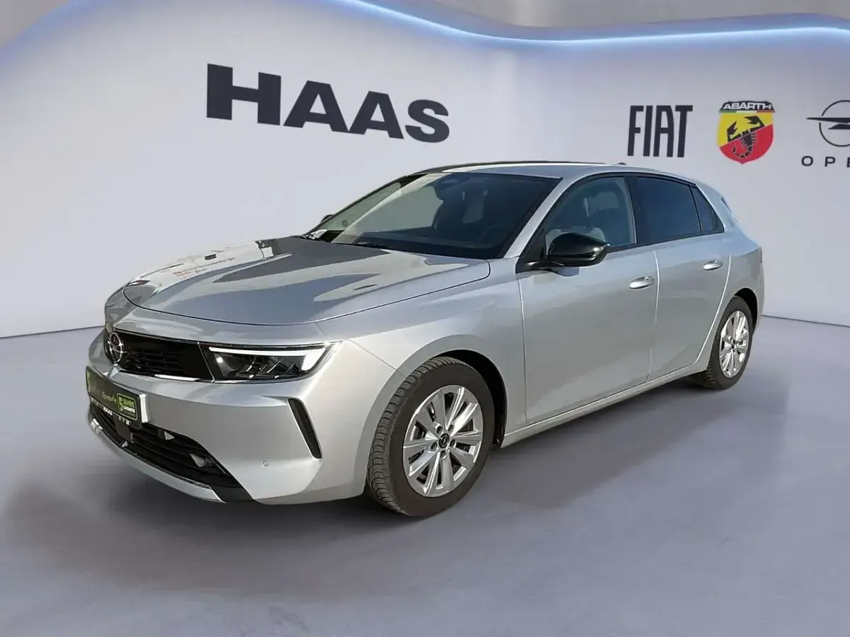 Usata Opel Astra Enjoy 110 CV (80 kW) 2023 Argento Berlina
