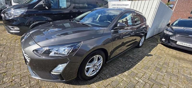 Grau Gebraucht 2020 Ford Focus Cool & Connect Kombi | 14.990 € (Fairer Preis) - Bild 1/4