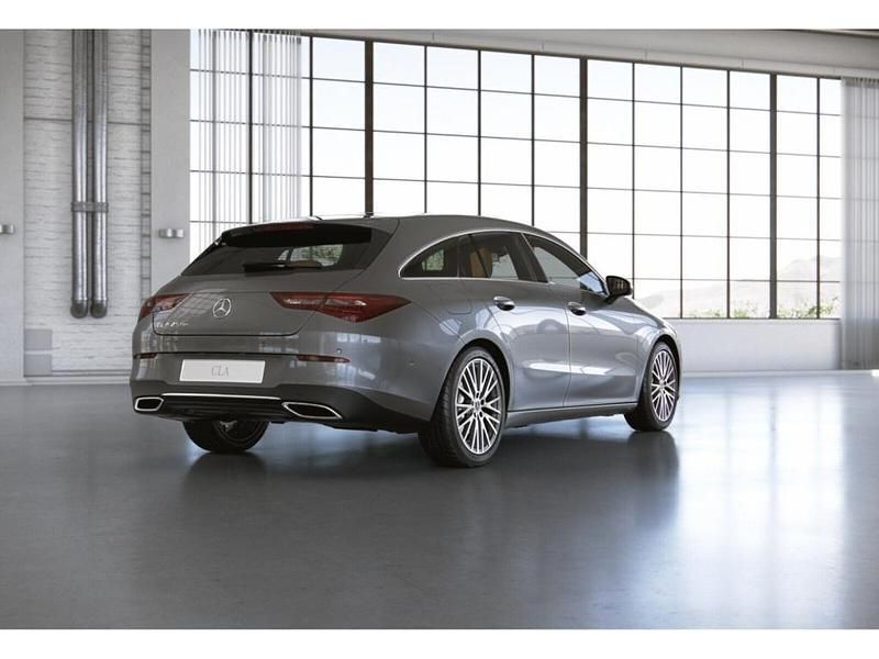 Gebraucht Mercedes CLA250e Shooting Brake Progressive 218 PS (160 kW) 2022 Grau Kombi
