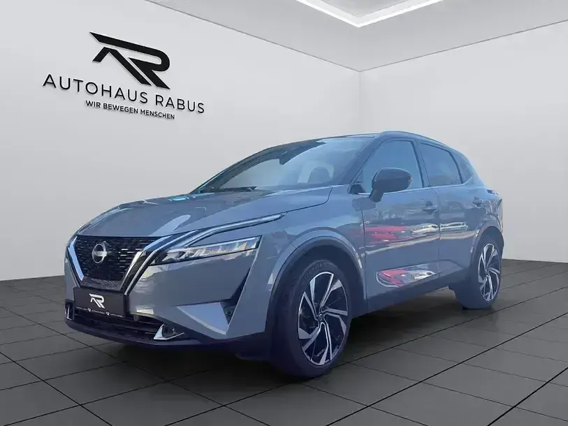 Gebraucht Nissan Qashqai 360º 158 PS (116 kW) 2023 Ceramic grey/dach black metallic (metallic) SUV