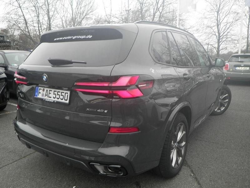 Używany BMW X5 Performance 340 KM (250 kW) 2025 Szary SUV