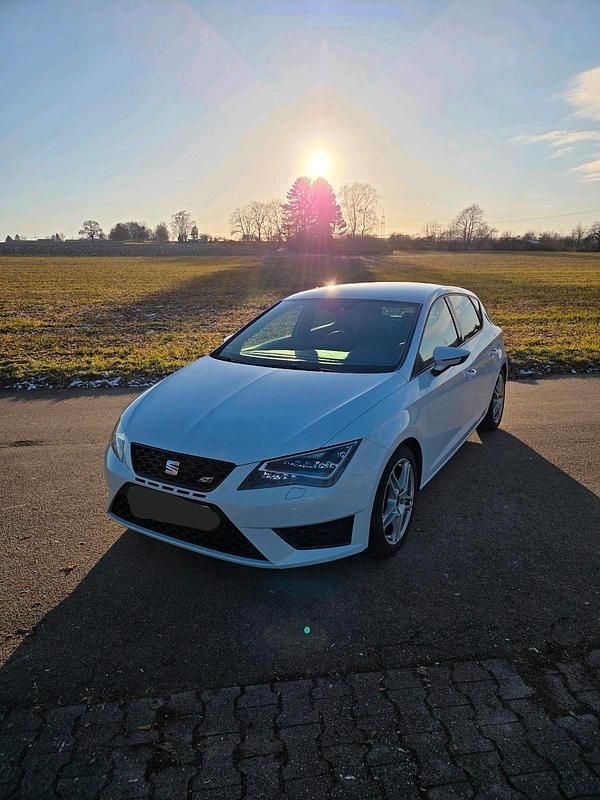 Gebraucht Seat Leon Cupra 265 265 PS (194 kW) 2015 Weiß Limousine