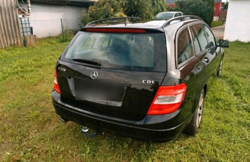 Gebraucht Mercedes C220 170 PS (125 kW) 2010 Schwarz Kombi