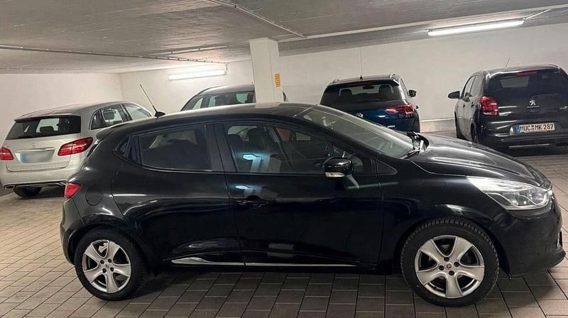 Gebraucht Renault Clio IV 90 PS (66 kW) 2012 Schwarz Kleinwagen