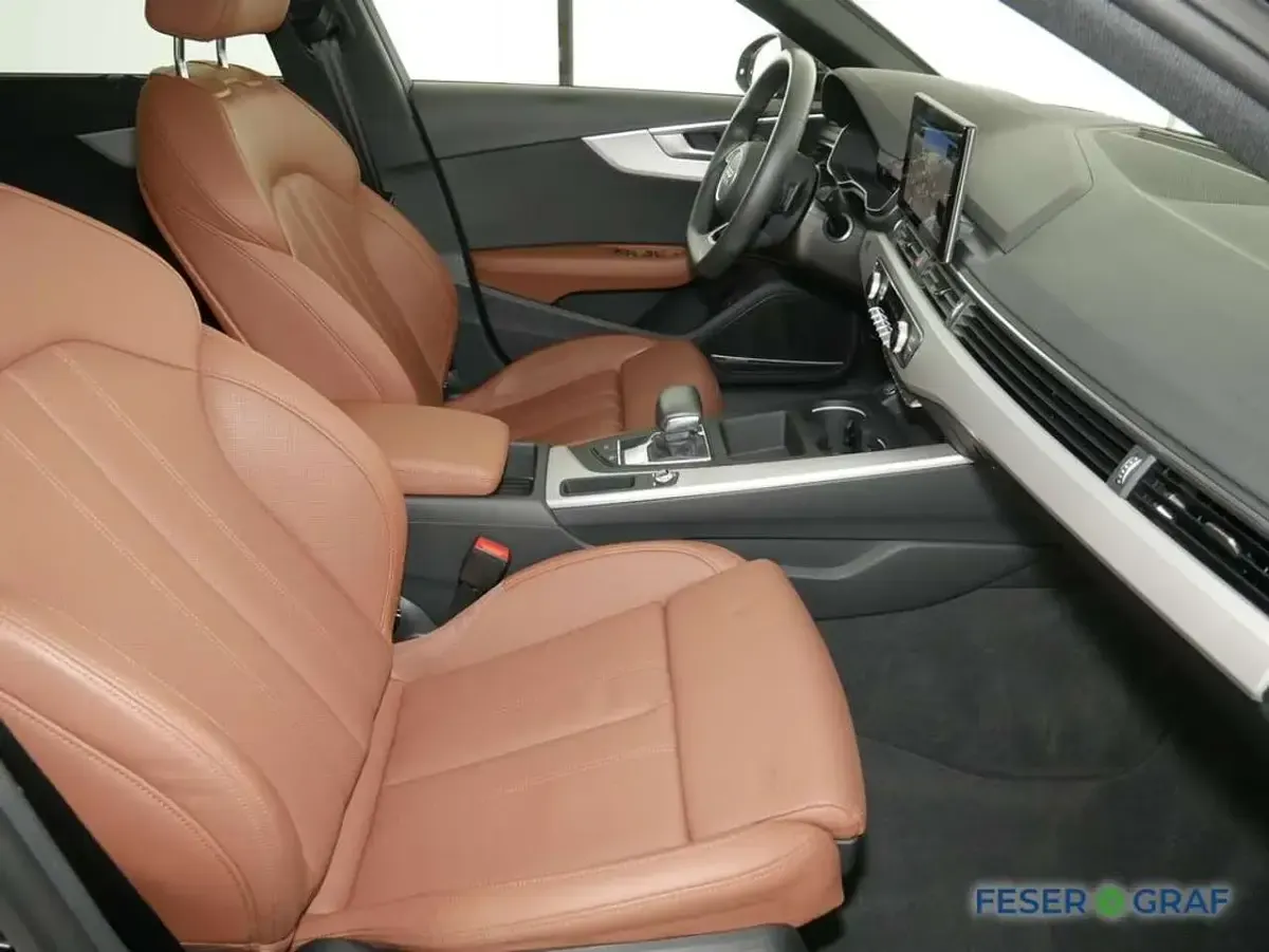 Gebraucht Audi A4 S-Line 163 PS (119 kW) 2023 Mythosschwarz metallic Kombi