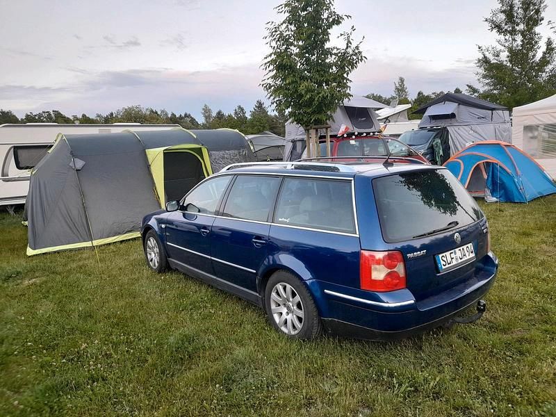 Gebraucht VW Passat 150 PS (110 kW) 2001 Blau Kombi